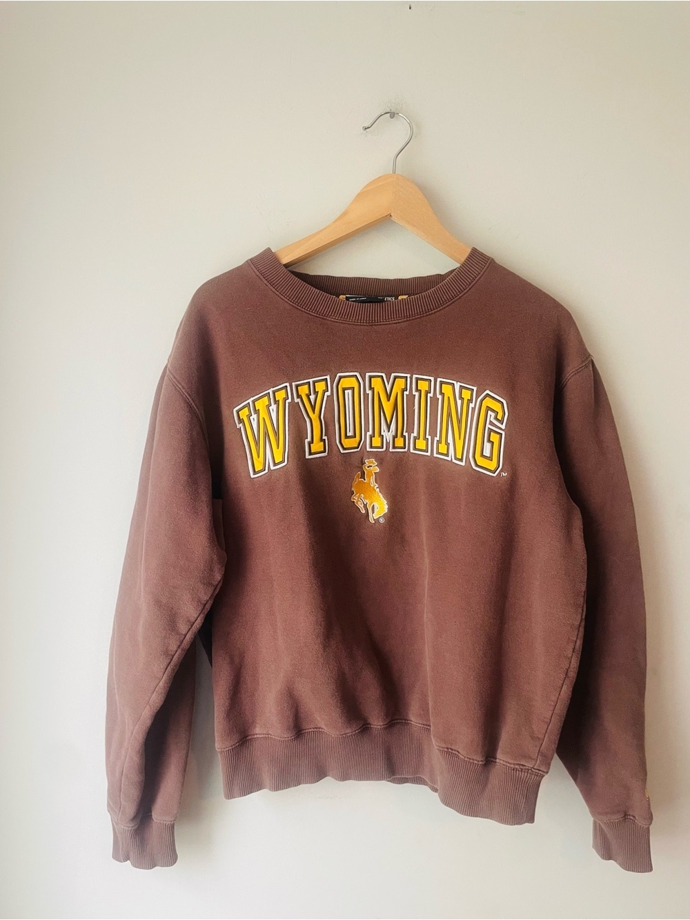 Vintage Wyoming Brown Crewneck Sweatshirt with Yellow Logo